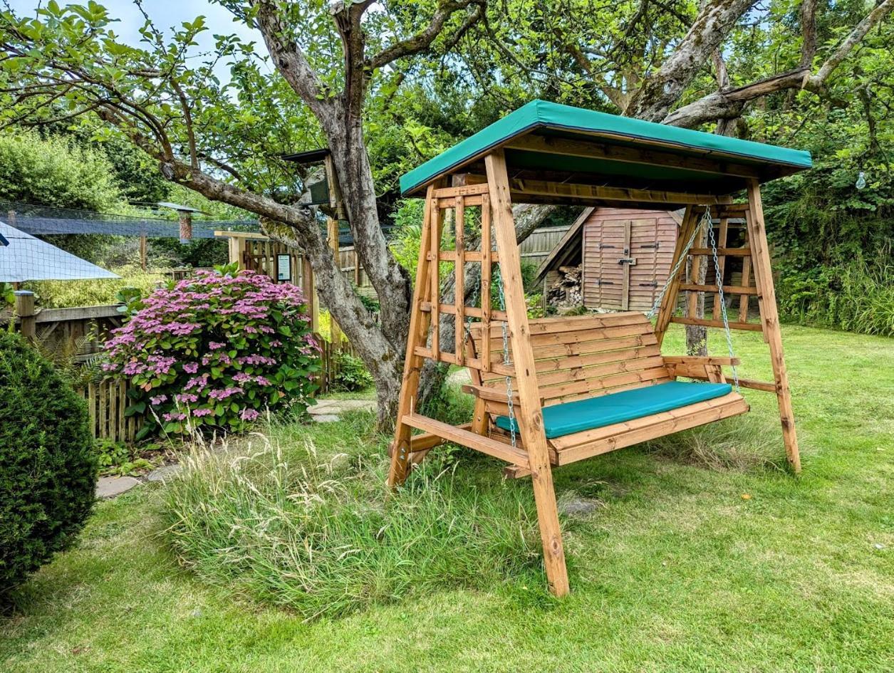 'Monktonmead Lodge' In Secluded Setting, With Private Indoor Pool. Ryde  Esterno foto