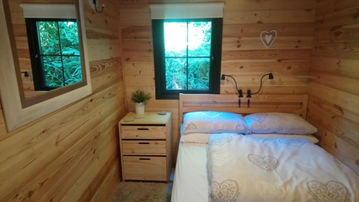 'Monktonmead Lodge' In Secluded Setting, With Private Indoor Pool. Ryde  Esterno foto