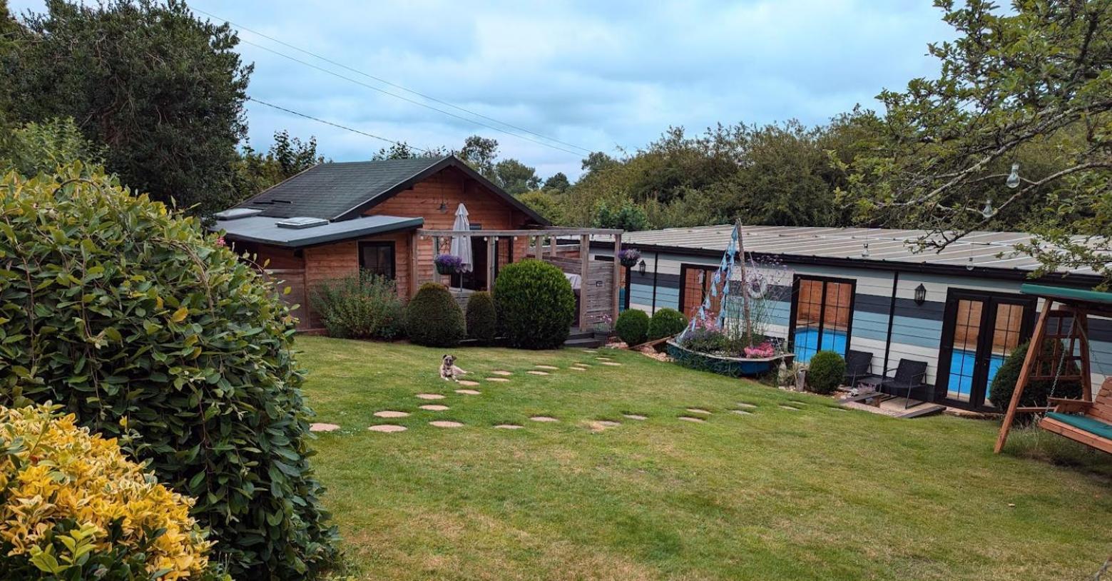 'Monktonmead Lodge' In Secluded Setting, With Private Indoor Pool. Ryde  Esterno foto