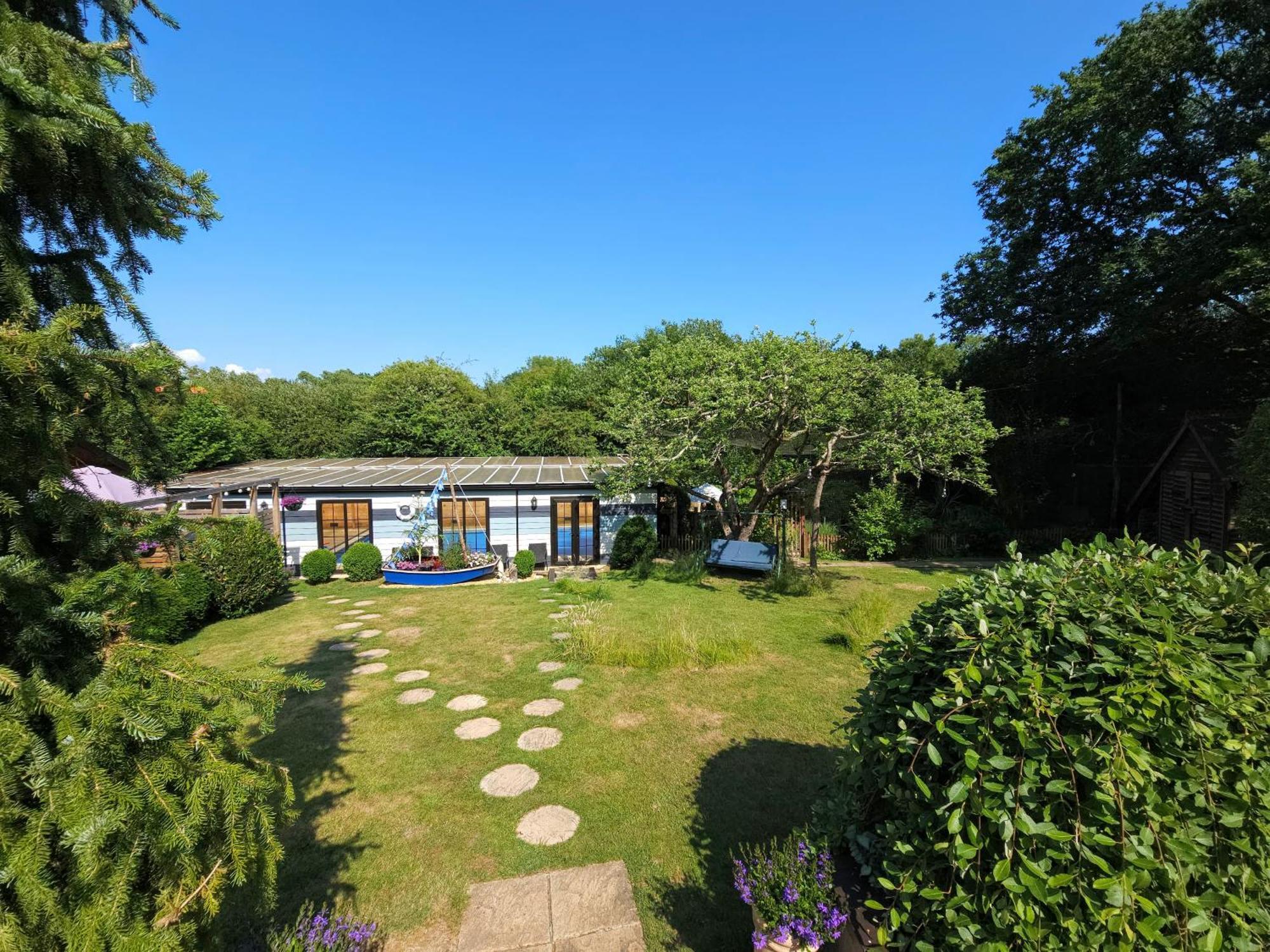 'Monktonmead Lodge' In Secluded Setting, With Private Indoor Pool. Ryde  Esterno foto